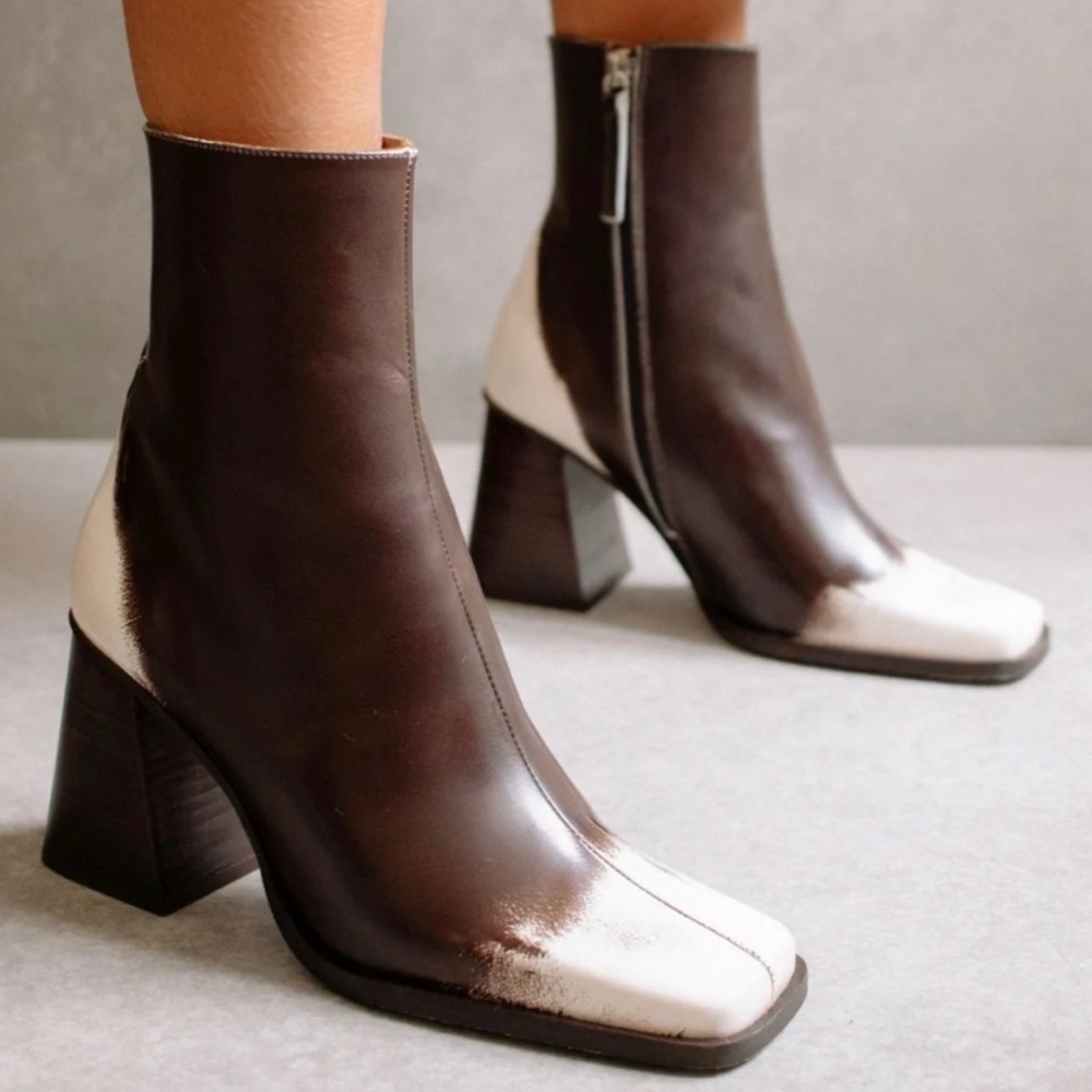 NWOT Alohas South Degraded Booties